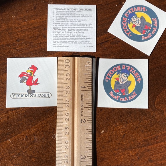 Halloween Pirate’s Booty temporary tattoos “trick arrr treat” pirate & parrot - Picture 9 of 9